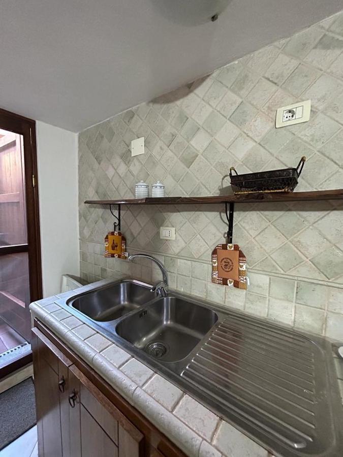 Pm 5 Via Sicilia Guest House Alghero Esterno foto