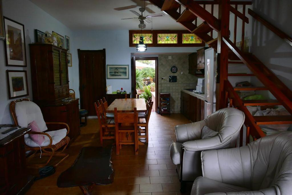 Pm 5 Via Sicilia Guest House Alghero Esterno foto